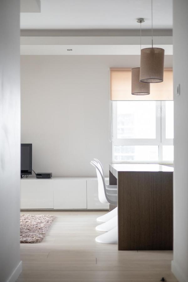 Grzybowska Platinum Apartment Tower A Warsaw Exterior photo
