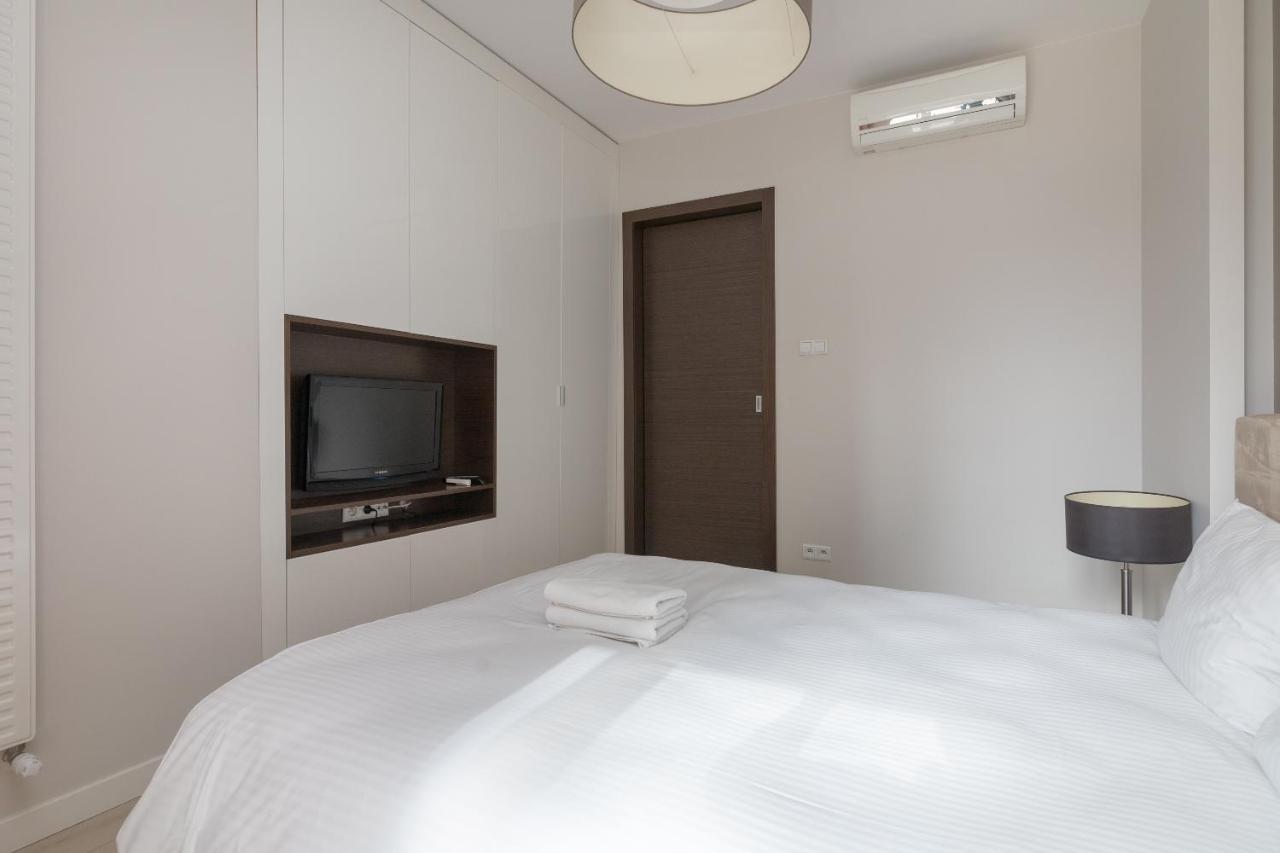 Grzybowska Platinum Apartment Tower A Warsaw Exterior photo