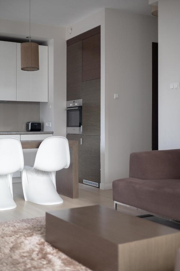 Grzybowska Platinum Apartment Tower A Warsaw Exterior photo